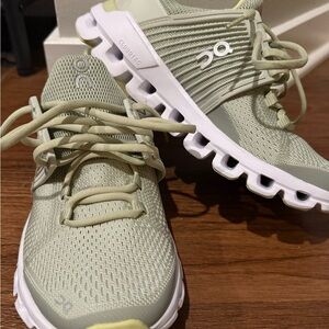 On Running Women's Shoes - Olive Green